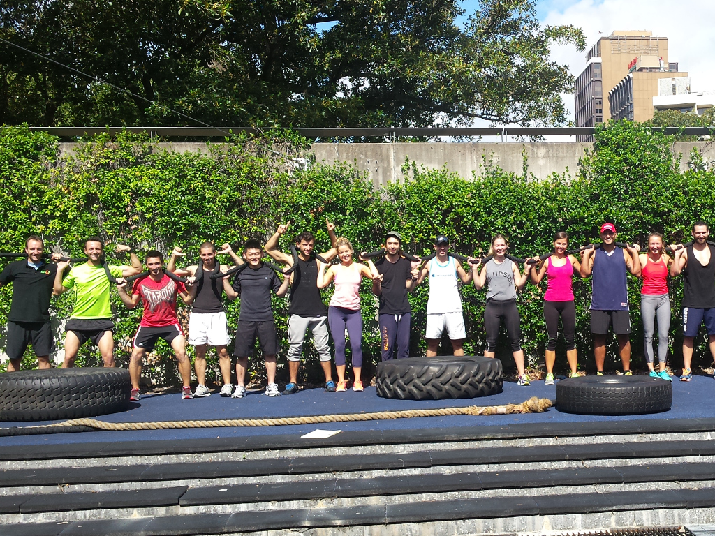 58b1e41470__ACSF photo of Sydney fitness students outdoor exercising.jpg